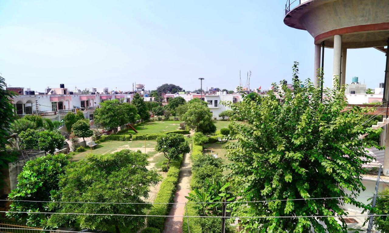 Tuk Tuk Homestay Agra  Exterior foto